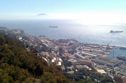 Widok z Gibraltaru w kierunku Afryki