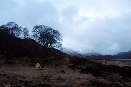 Namiot nad Loch Affric