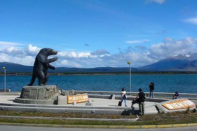 Posg mylodonta w Puerto Natales