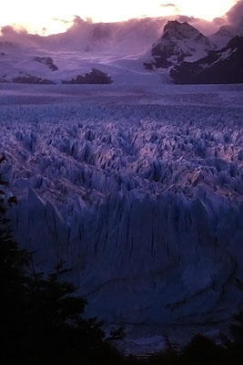 Perito Moreno o zmierzchu