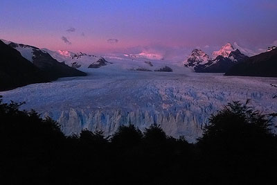 Perito Moreno o zmierzchu