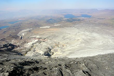 Widok z krateru wulkanu Copahue
